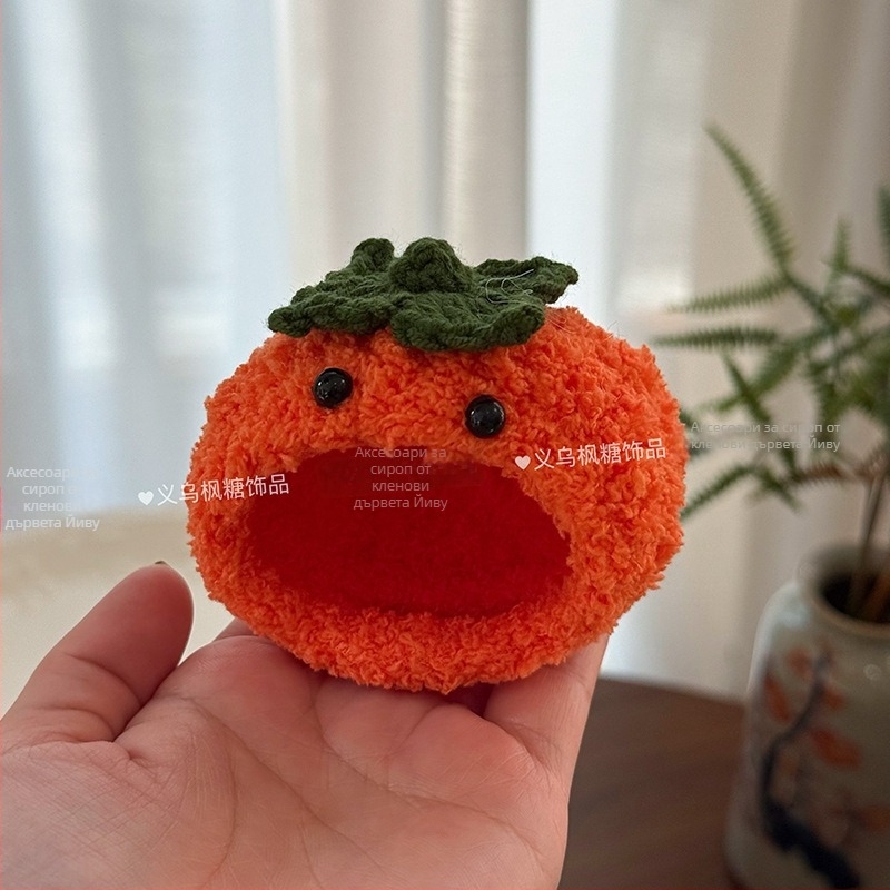 Шапка за плюшена кукла - вълна, ръчно плетена, карикатурен стил, модел с малки животни