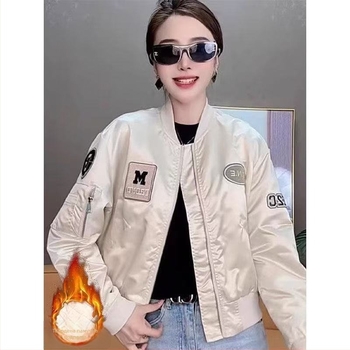 Женско quilted бомбер яке в американски стил, къс модел, дълги ръкави, стояща яка, цип, полиестер, панелна патчворк изработка, за възрастни