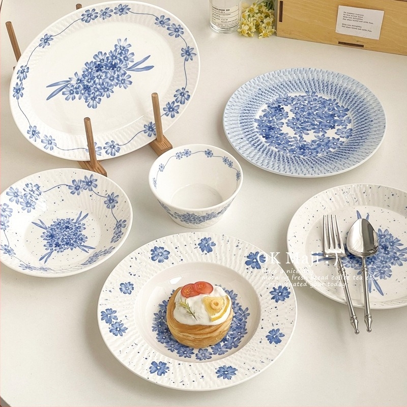 Десертна керамична чиния, кръгла, в стил модерна простота, с високотемпературен декал