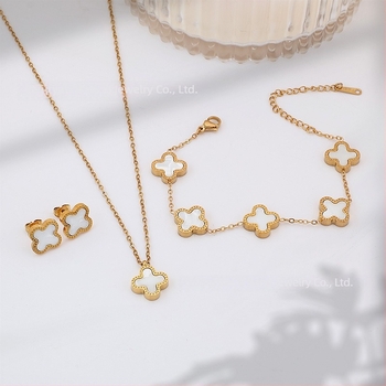 Комплект бижута: четирилистна детелина, колие, гривна и обици, от титиева стомана, О-образна верига, електроплатиране