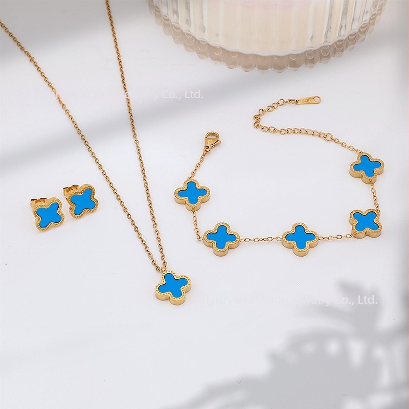 Комплект бижута: четирилистна детелина, колие, гривна и обици, от титиева стомана, О-образна верига, електроплатиране