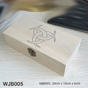 Дървена кутия за съхранение на Таро карти и настолни карти, изработена от дърво; подходяща за възрастови групи 7–14, 15–35, 36–60 и 61+