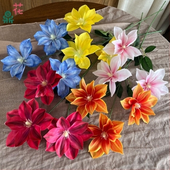 Сватбени копринени цветя – 3-главни клематис и лилия, изкуствени цветя за прически и фотосесия, релефни детайли