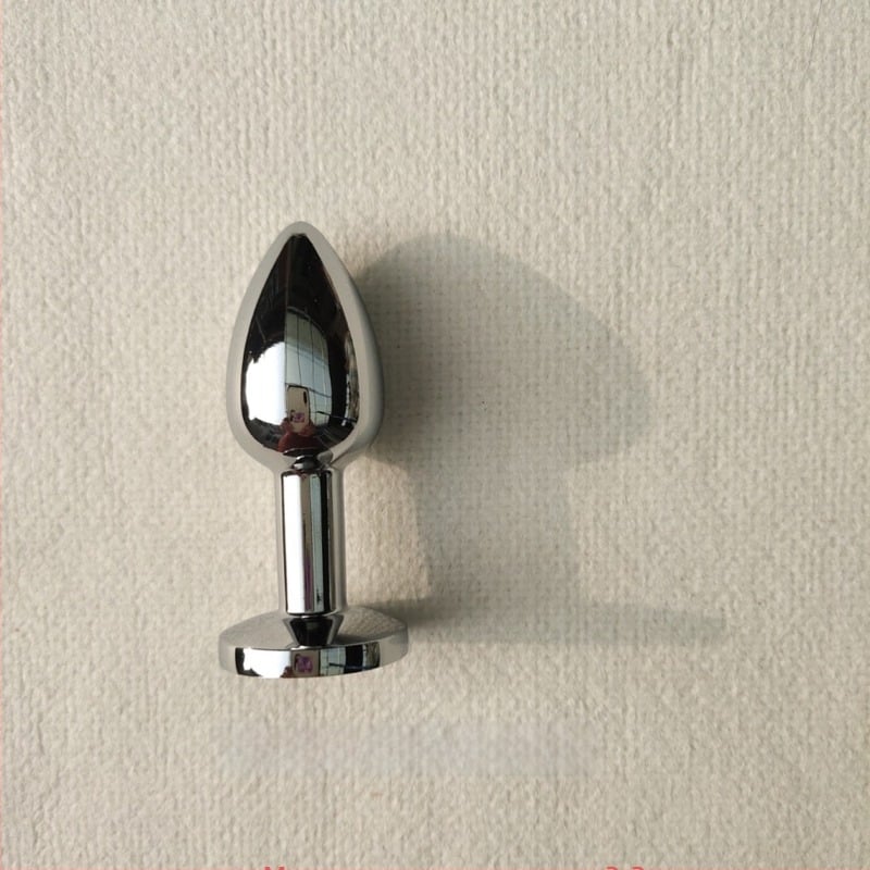 Анална тапа с махаща се лисица опашка – Материал: сребърна алуминиева сплав или златна алуминиева сплав – За възрастни