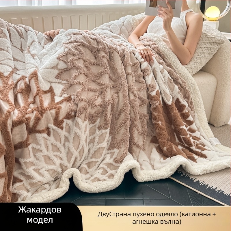 Полиестерно одеяло, леко под 300 г, флорален мотив, модерен минималистичен стил, флис от едната страна