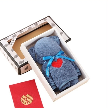 Кърпа във форма на мечка от коралов плюш, подаръчна кутия (90 g; Olaichun; лого отпечатано; материал: коралов плюш; шиене)