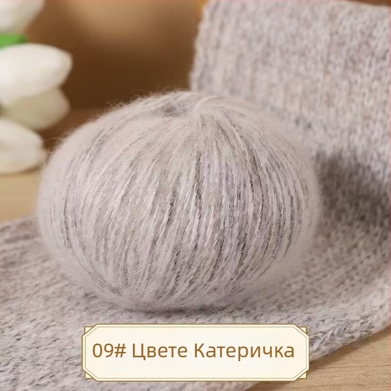 Прежда за плетене на една кука – мека топка от мохер и вълна, подходяща за шапки, шалове, палта и пуловери