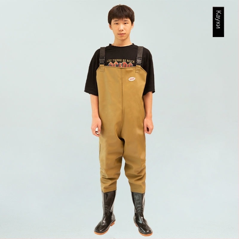 Водоустойчив рибарски гащеризон с интегрирани ботуши