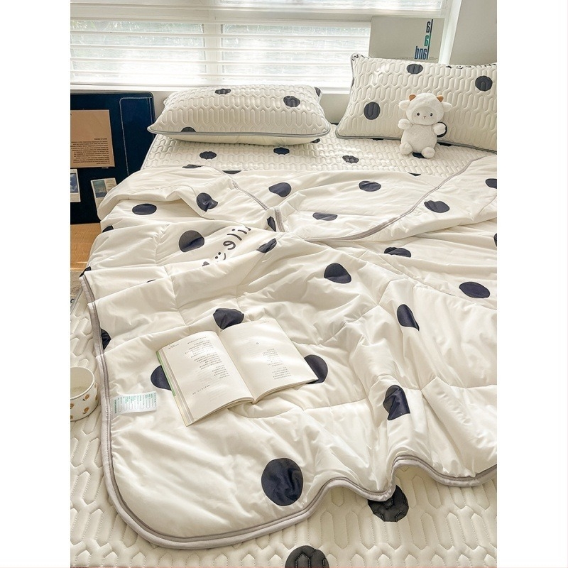 Мат от латекс ледена коприна за охлаждане, прост модел с вълни и точки, 4-частен комплект, стил модерен минимализъм, съдържание латекс под 70%