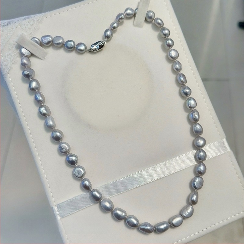 Колие с барокови пресноводни перли, закопчалка от 925 сребро, дизайн вдъхновен от природата