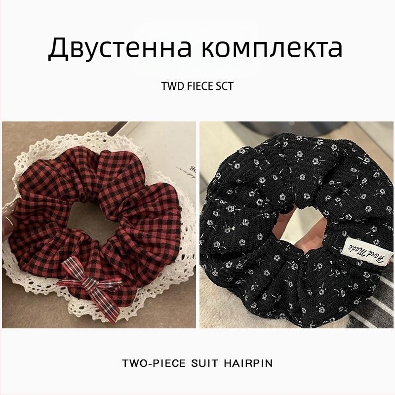 Ластик за коса с флорална велурена материя за кок или плитка – деца, винтидж стил, пролет 2025