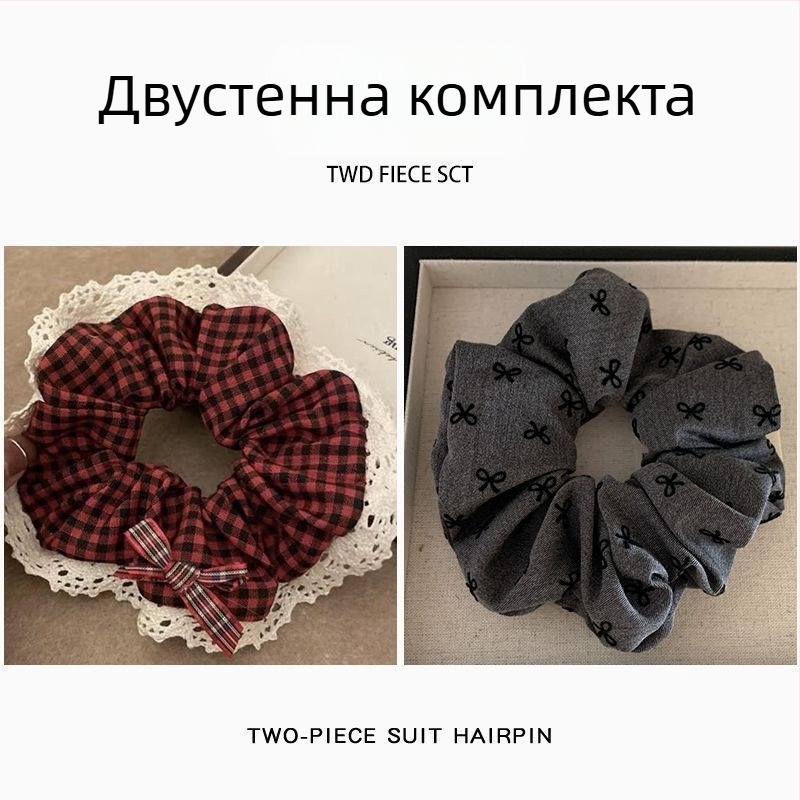 Ластик за коса с флорална велурена материя за кок или плитка – деца, винтидж стил, пролет 2025