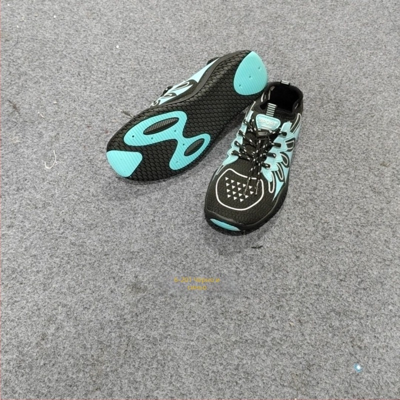 Водни обувки — бързосъхнещи, антихлъзгащи, дишащи, еластична горна част, вулканизирана подметка