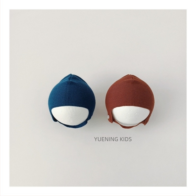 Плетена детска шапка с ушна защита, есен, вълнена смес, куполна форма