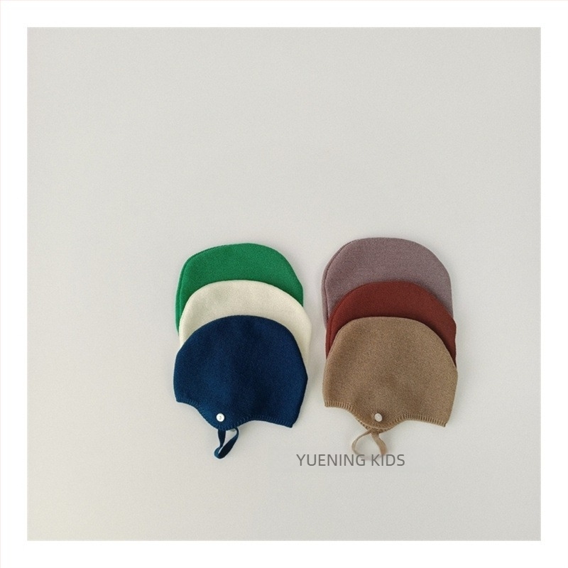 Плетена детска шапка с ушна защита, есен, вълнена смес, куполна форма