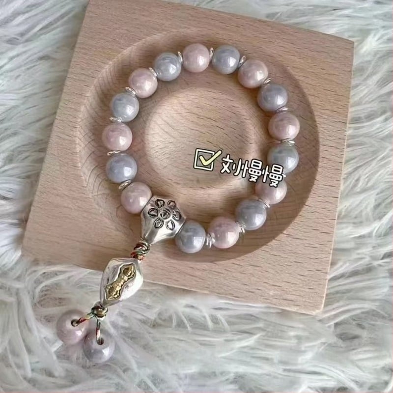 Гривна в дворцов стил, керамични мъниста със текстови символи, ръчно плетена