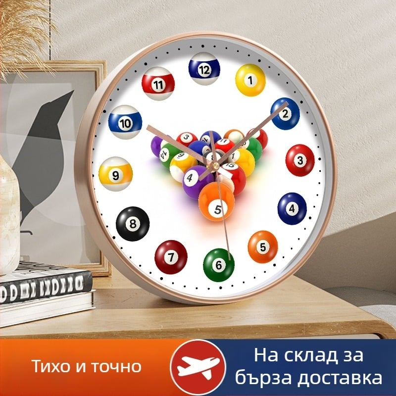 Стенно часовник - тих ход с кварцов механизъм, батериено захранване, кръгъл пластмасов корпус, стъклена предна част, декоративен