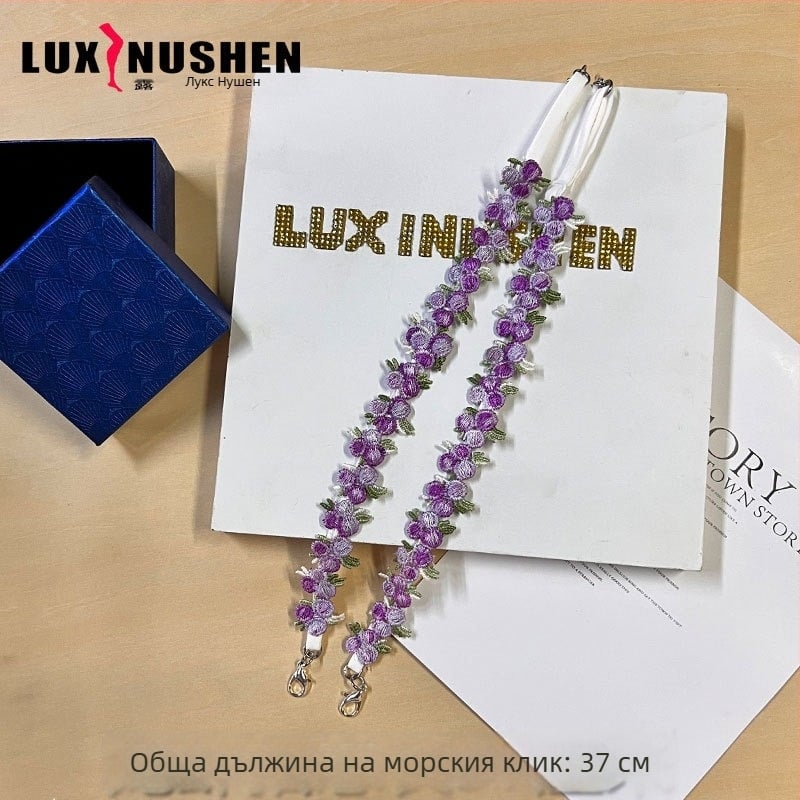 Бродирана дантелена рокля-слип с тънки презрамки, дантела и бродерия, мрежести детайли, найлон. Пролет 2024