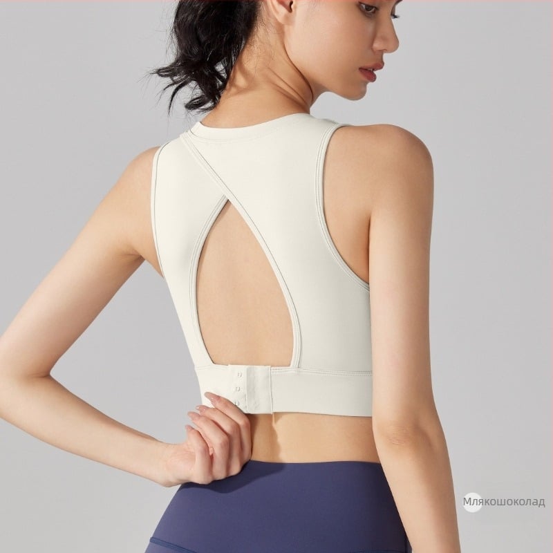 Спортен сутиен с 3/4 формована чашка, фиксирани двойни презрамки, 5A антибактериална найлонова тъкан, основна материя 81% найлон