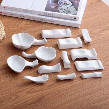 Керамичен държач за лъжици, комплект от 10 броя, модерен минималистичен стил, подходящ за дома и хотелската обстановка
