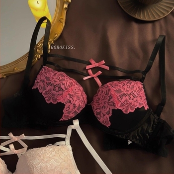 Комплект сутиени от нейлон, чашка 3/4 с тънки формиращи чашки, фиксирани презрамки, закопчаване отзад с три реда куки; дишащ, оформящ тялото, повдигащ.