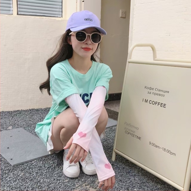 Градиентни Ice Silk ръкави за момичета - защита за ръката и предмишницата, мотив сърце, лято, 81–95% Ice Silk (полиестер) и ≤10% спандекс