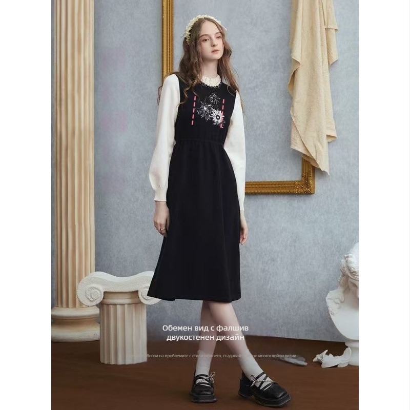 Плетена рокля за кърмене с кръгла яка, дълги ръкави и средна дължина (откриване за кърмене; кръгла яка; дълги ръкави; средна дължина; уличен стил)