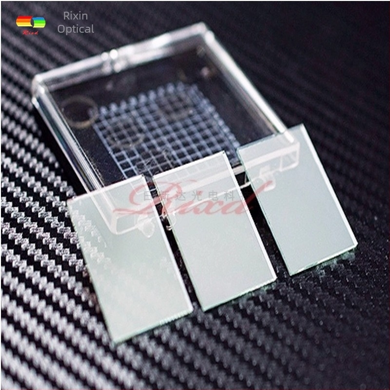 FG002 Beam Splitter с покритие: 55% предаване, полуотражателно/полупропускателно, оптично стъкло, дебелина 0.2–3 мм, форми: правоъгълна, кръгла или персонализирана