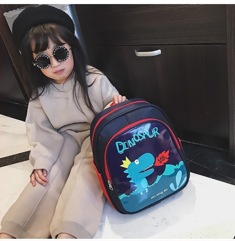 Ученическа раница за деца в корейски стил, с голям капацитет и принт с персонажи, защита на гръб; полиестерна материя, дишаща, водоустойчива и износоустойчива; модел 004; презрамки с въздушна възглавница.