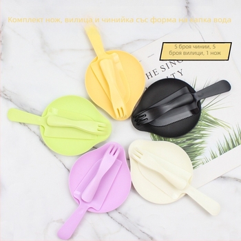 Еднократен пластмасов комплект съдове за хранене с форма на капка вода за 5 човека — чинии, ножове и вилици за рожден ден