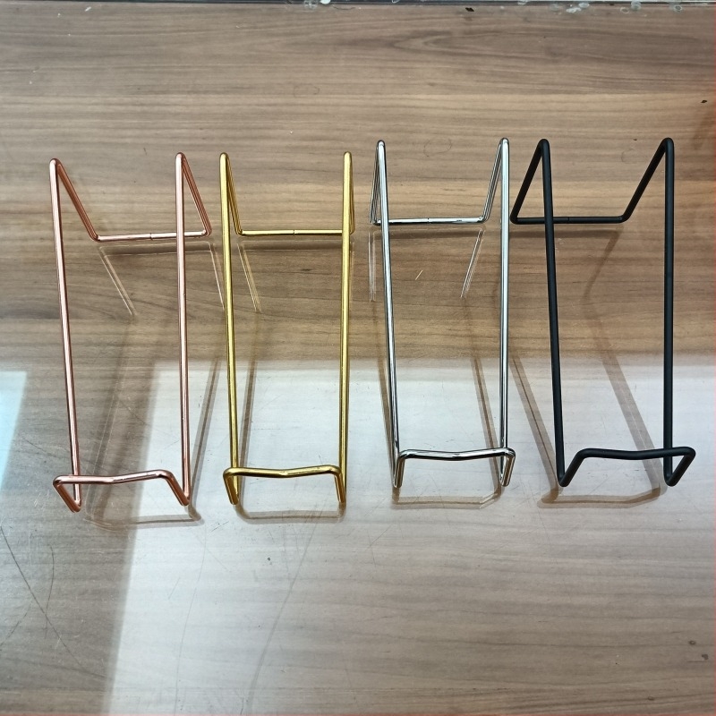 Държач за чаши за вино, метален електроплакиран тел, без пробиване, стил Нов Китай