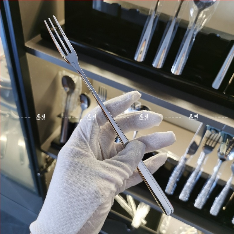 Прибори от неръждаема стомана: вилка за плодове и десерт и лъжичка за лед, модерен минималистичен стил, огледално полирана повърхност, възможност за персонализация