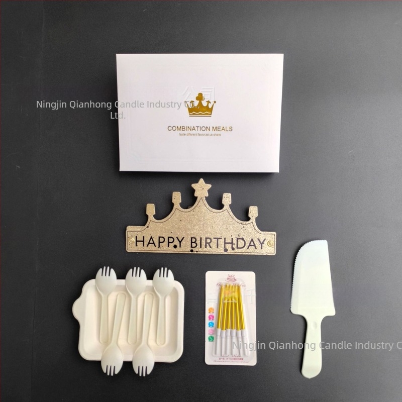 Еднократен 5-в-1 комплект съдове за хранене: квадратна хартиена чиния със вилица, нож и лъжица; 120–200 бр. в кутия.