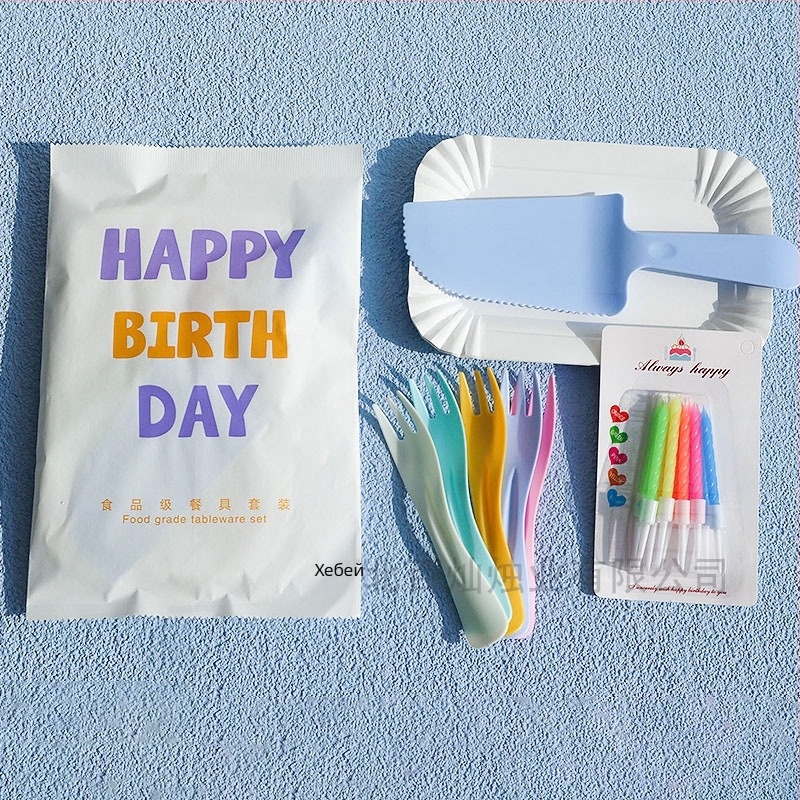 Еднократен пластмасов комплект прибори и поднос за торта (вилица, нож и чиния) – правоъгълна форма – възможност за печат на лого – 300 комплекта в кутия