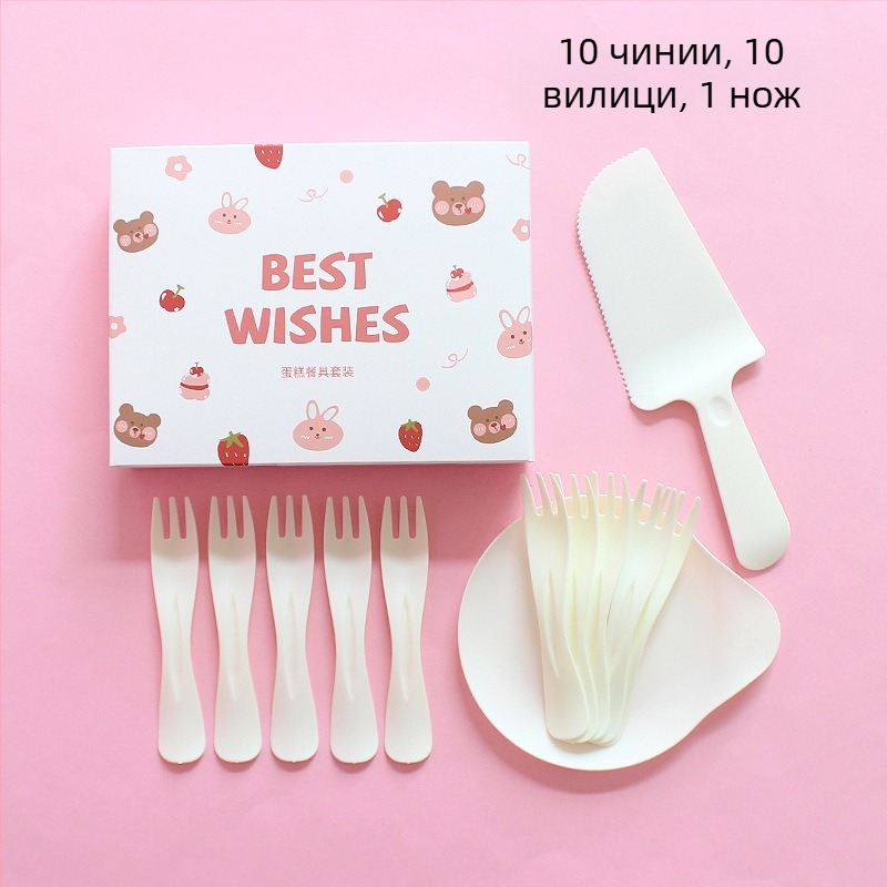 Еднократен пластмасов комплект: чиния, нож и вилица, с дизайн карикатурна мечка, опаковано в кутия за парти