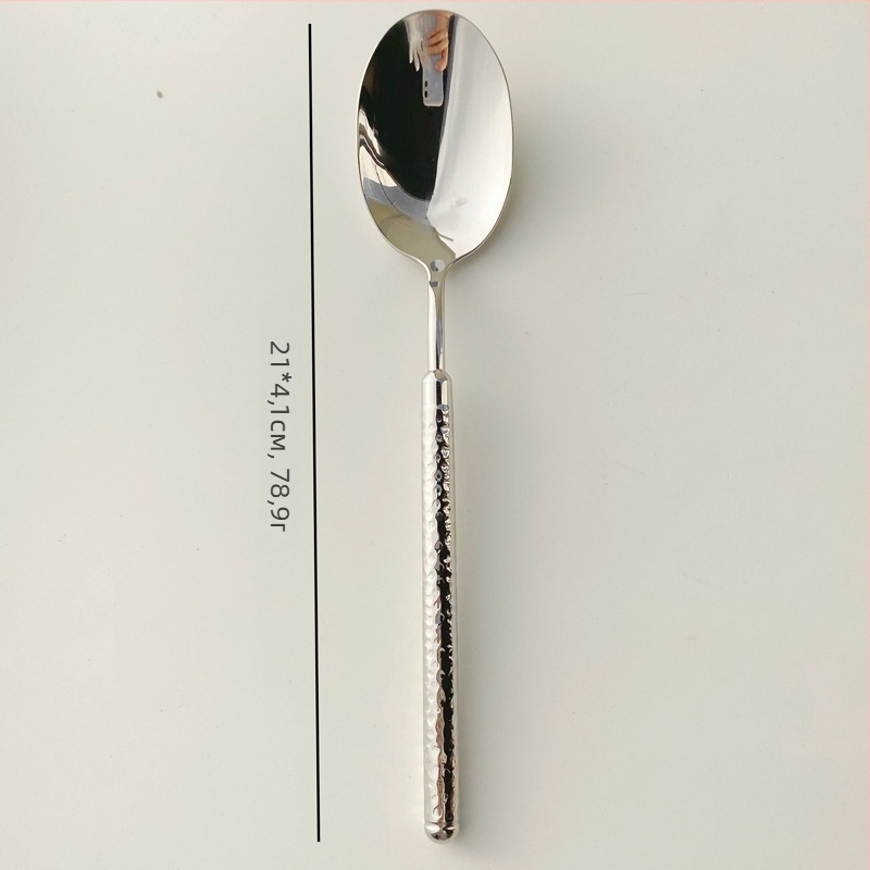 Сет прибори за маса: нож, вилица и лъжица от 304 неръждаема стомана с дръжка с чукана текстура и кръгъл диамантен мотив, огледално полирана повърхност, модерен минималистичен стил