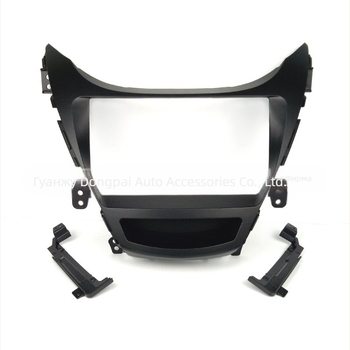 Аудио панел за Hyundai Elantra 2010 - Материал PC+ABS - Напрежение 12V - Тегло 500 g - Съвместимост Hyundai Elantra 2010