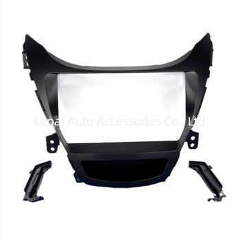 Аудио панел за Hyundai Elantra 2010 - Материал PC+ABS - Напрежение 12V - Тегло 500 g - Съвместимост Hyundai Elantra 2010