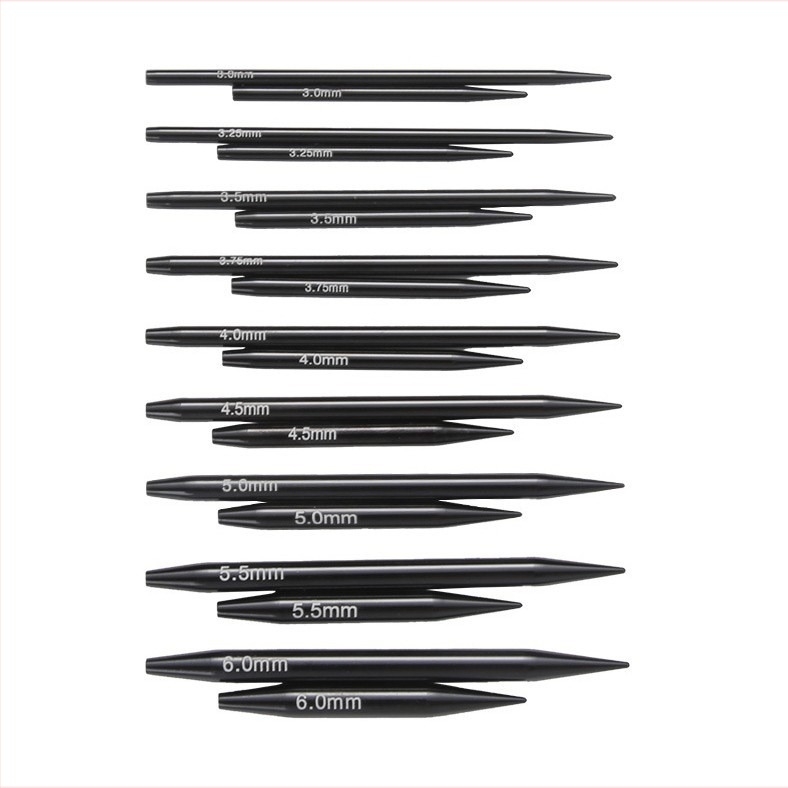 Комплект плетачни игли с разглобяеми дълги и къси кръгови игли; включва куки за плетене; марка Fu; обработка и персонализация по заявка.