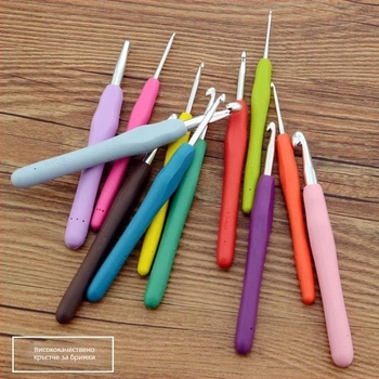 Набор куки за плетене с мека дръжка, нехлъзгащ захват и дебели игли за DIY проекти