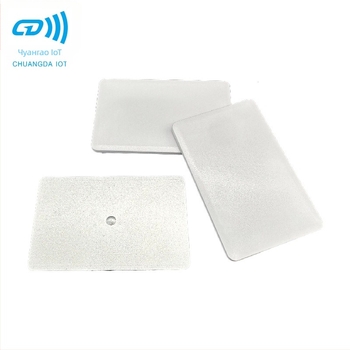 RFID ултра-високочестотен керамичен таг за паркинг такса – ISO18000-6C, 96-бит памет, диапазон 0,3–1,0 м, пасивен, ABS пластмаса + керамичен субстрат
