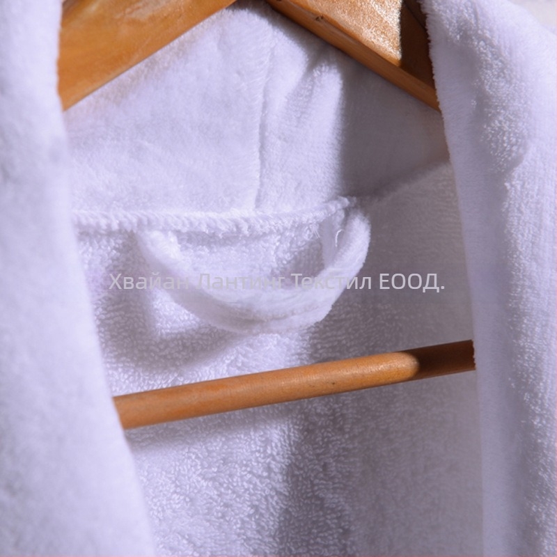 Памучен халат за баня с лого - 1100 g Cut-Pile плат, едножилен конец