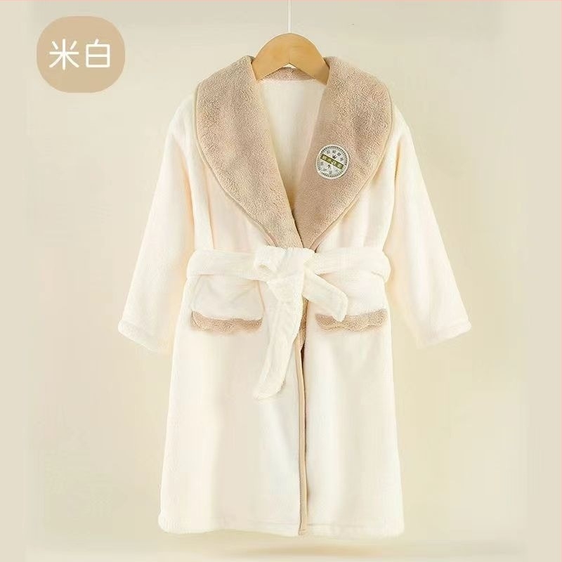 Детски халат от коралов флис – плътен, бързосъхнещ, без разпадане на влакна, с колан, за есен и зима