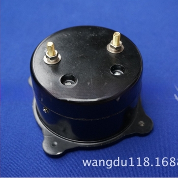 Честотомер, модел 62T51, производител Shanghai Xinpu, входна амплитуда на сигнала: 1