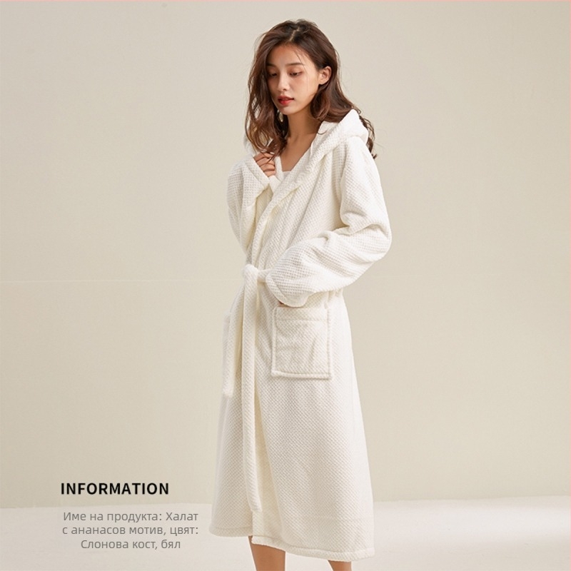 Халат за баня от корал велур; главен материал: полиестер 85%; подходящ за двойки; унисекс; пролет