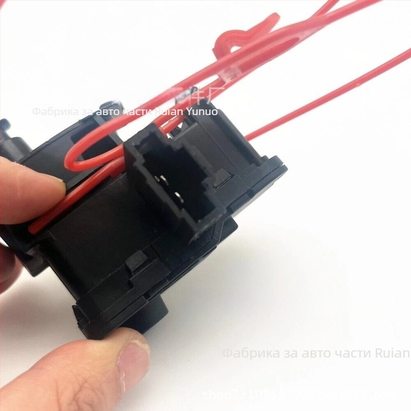 Yunnuo VW Touareg мотор за задвижване на капака на резервоара за гориво 7P0810773F