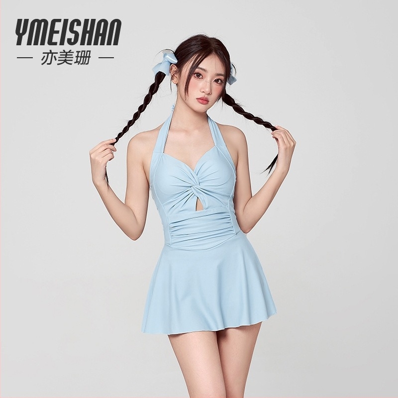 Едночастен бански костюм - без гръб, подплатени чашки, тесен силует, без ръкави, 85% полиестер