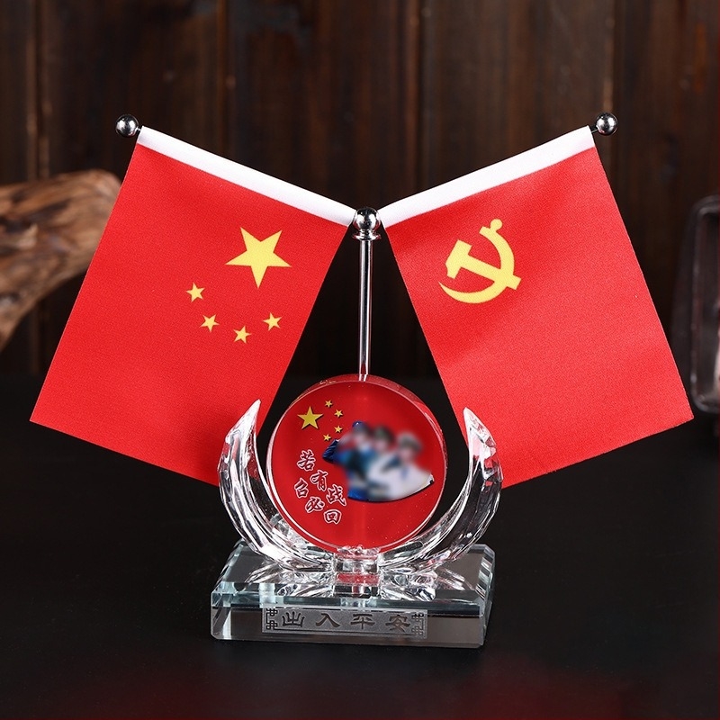 Автомобилна украса с национален флаг, метал и кристал, опростен стил, без персонализация, за украса