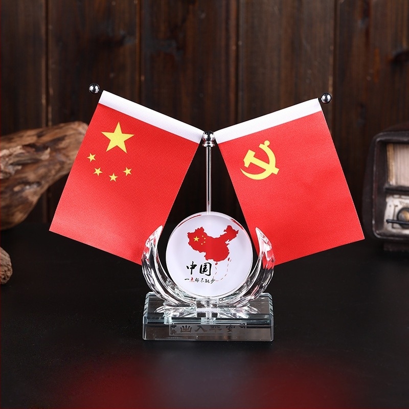 Автомобилна украса с национален флаг, метал и кристал, опростен стил, без персонализация, за украса