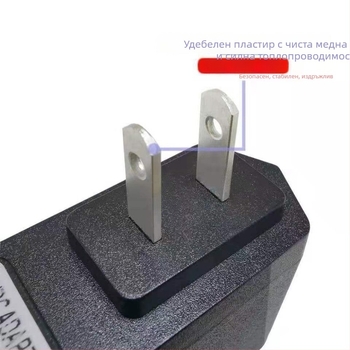 Зарядно за челник с изход 1 към 3, ръчно задвижване, презареждаемо, пластмасов корпус, подходящо за гмуркане, походи и къмпинг